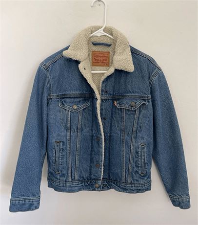 Levi's mens, woman s Sherpa Trucker Jacket (Size S)
