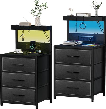 Table de chevet LED noire avec trois tiroirs et station de charge USB-C